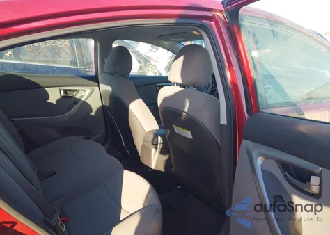 2014 Hyundai Elantra Se z USA, uszkodzony, nr VIN 5NPDH4AE4EH543888